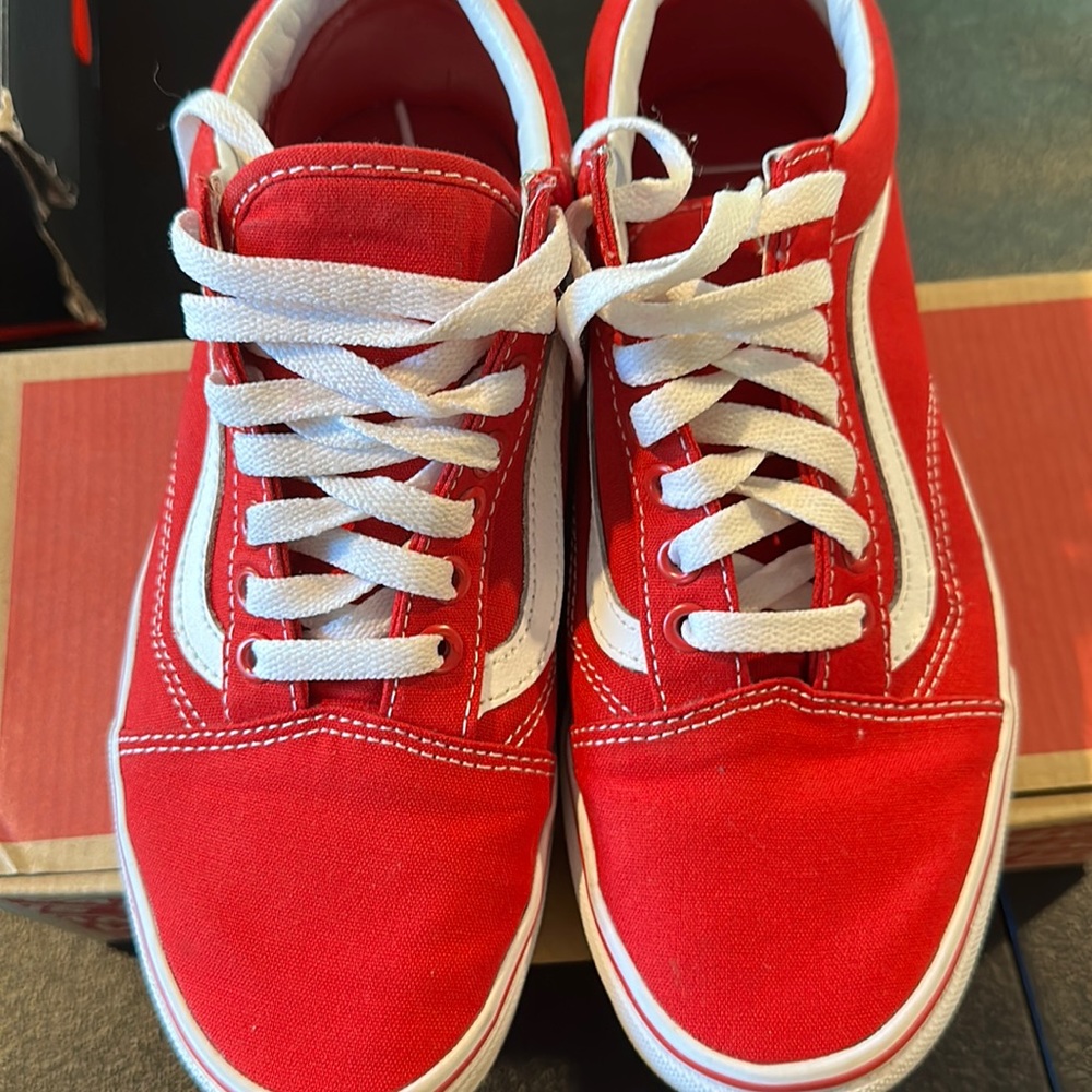 Old Sokol Canvas Red women size 8